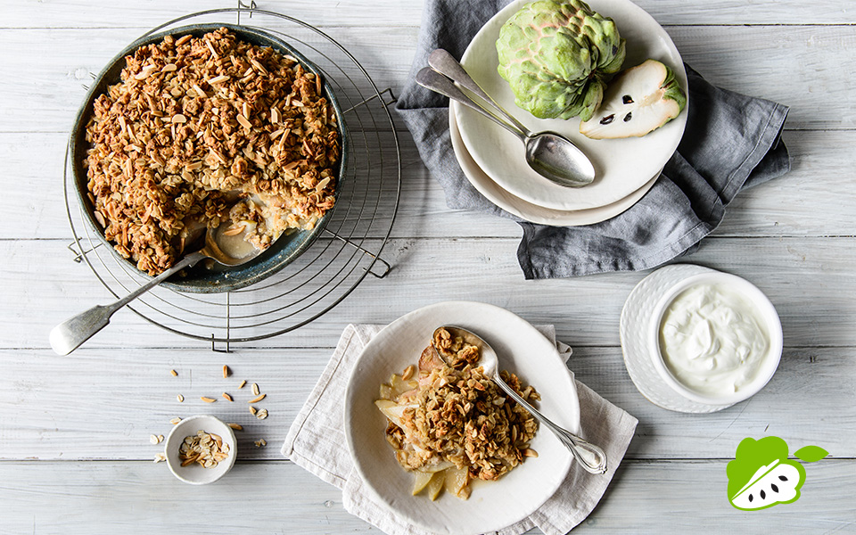 Custard apple and pear crumble 003