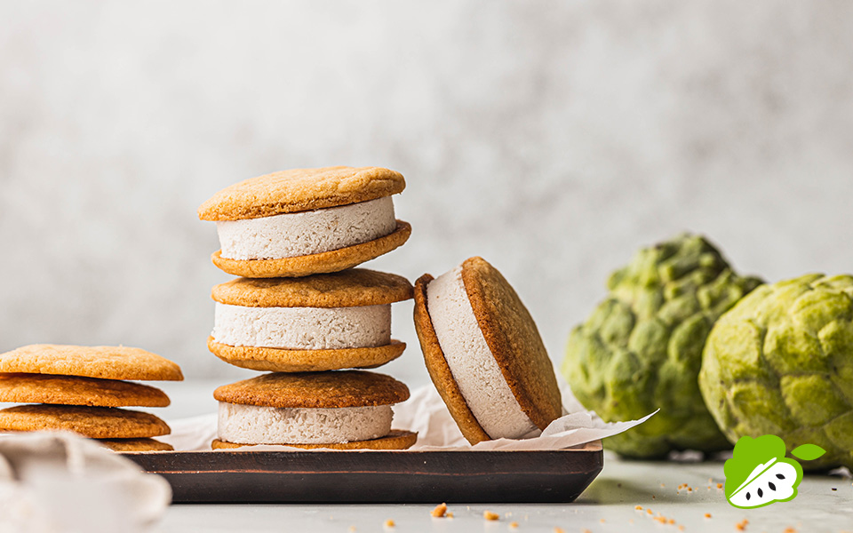 Custard apple coconut icecream sandwiches 001